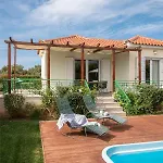 Venus With Private Pool, 2min To The Apartamento Finikounta