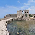 Venus With Private Pool, 2min To The Apartamento Finikounta