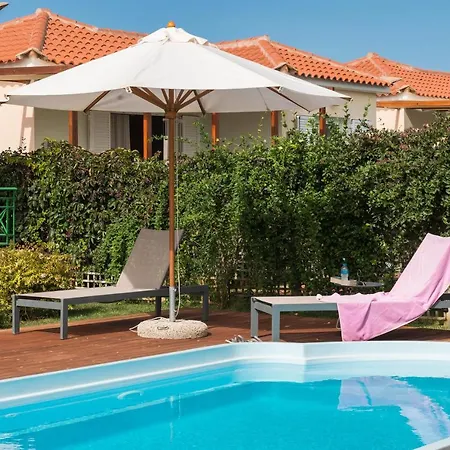 Venus With Private Pool, 2min To The