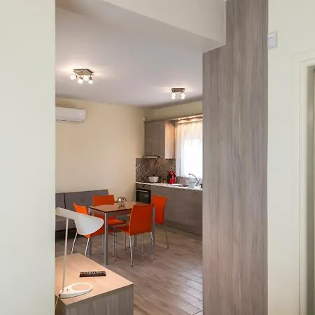 아파트 Venus With Private Pool, 2min To The *