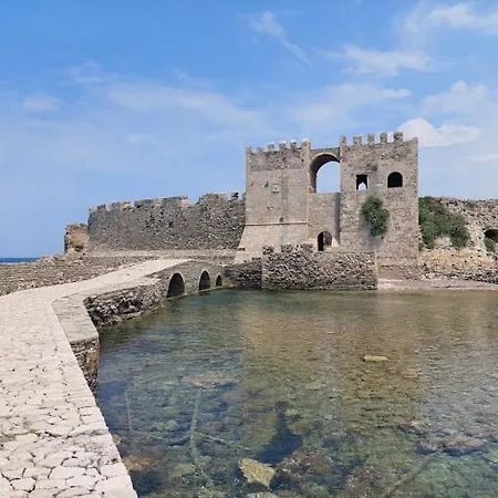 Venus With Private Pool, 2min To The 아파트 피니코운타