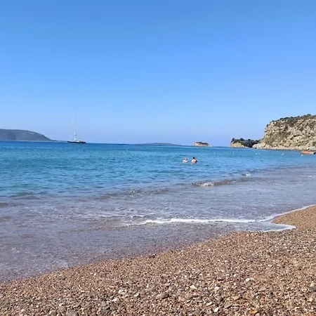 Lejlighed Venus With Private Pool, 2min To The Finikounta