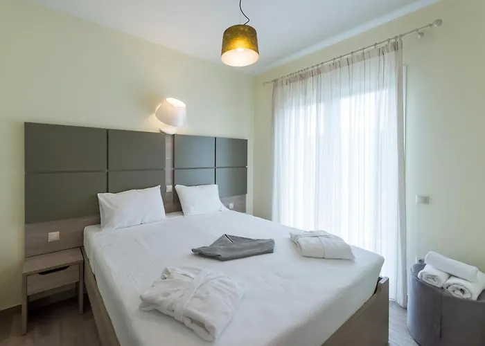 Venus With Private Pool, 2min To The * Finikounta