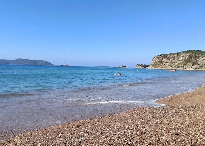 Lejlighed Venus With Private Pool, 2min To The Finikounta